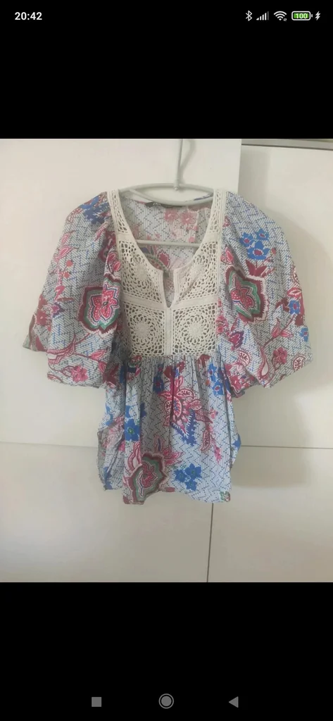 Zara top chemisier fleurie broderie M